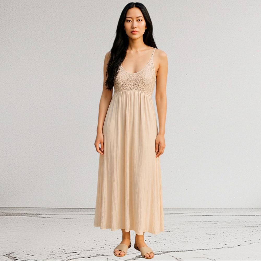 Elegant Cream Lace Maxi Dress Size Med Boho Beachy 🌊🩵 Papaya Brand